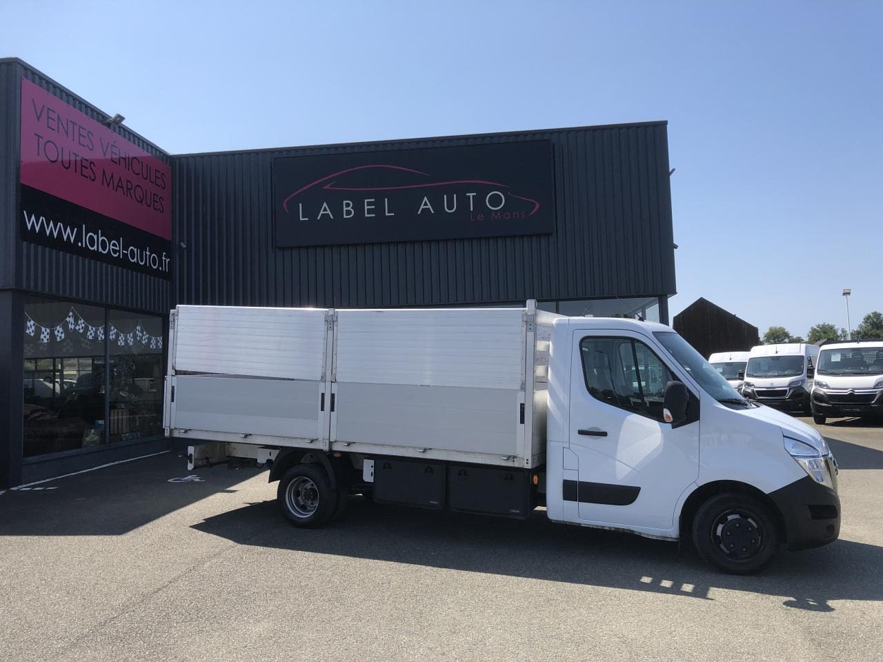 NISSAN INTERSTAR 3T5 2.3 DCI 165CH PLATEAU RIDELLES 4M50 - Open body delivery van: picture 1 NISSAN INTERSTAR 3T5 2.3 DCI 165CH PLATEAU RIDELLES 4M50 - Open body delivery van: picture 1