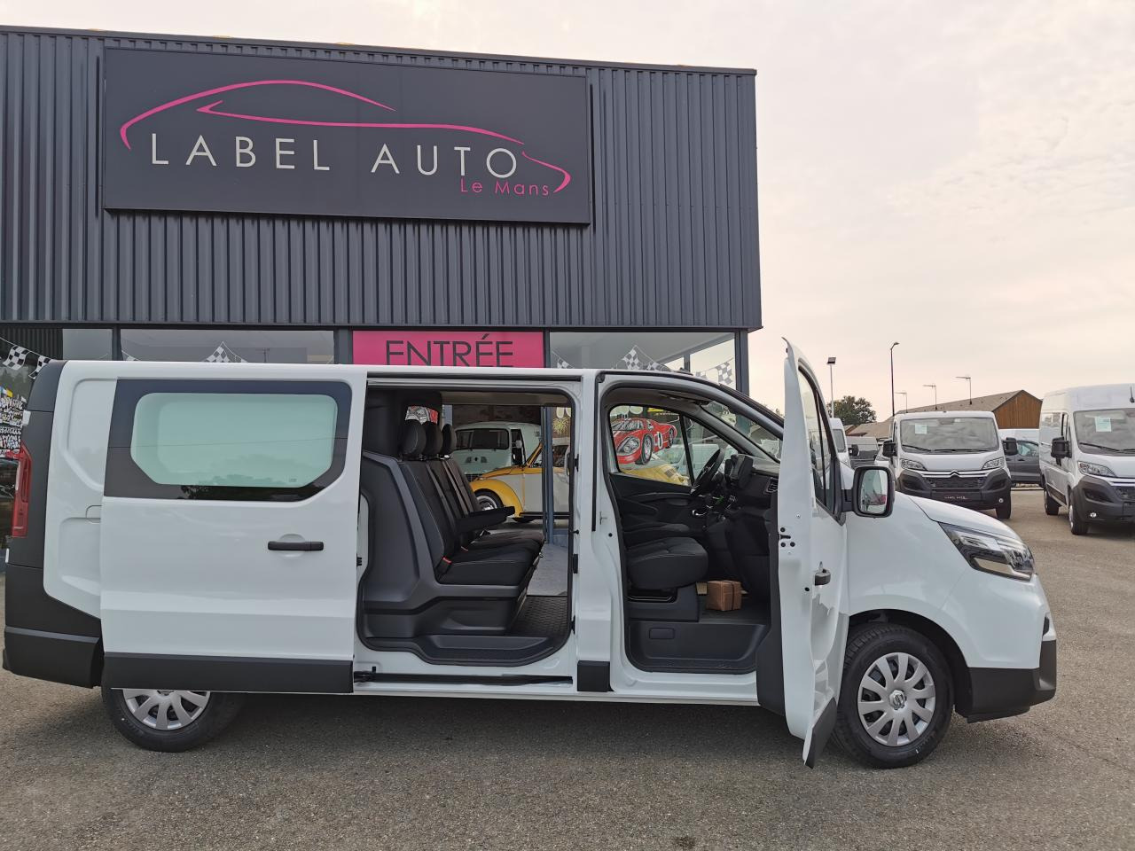 NISSAN Primastar N-Connecta 3.0t L2H1 2.0 dCi - 150 - BV DCT - S/S II 2021 CABINE APPROFONDIE Cabine appro - Panel van: picture 3 NISSAN Primastar N-Connecta 3.0t L2H1 2.0 dCi - 150 - BV DCT - S/S II 2021 CABINE APPROFONDIE Cabine appro - Panel van: picture 3
