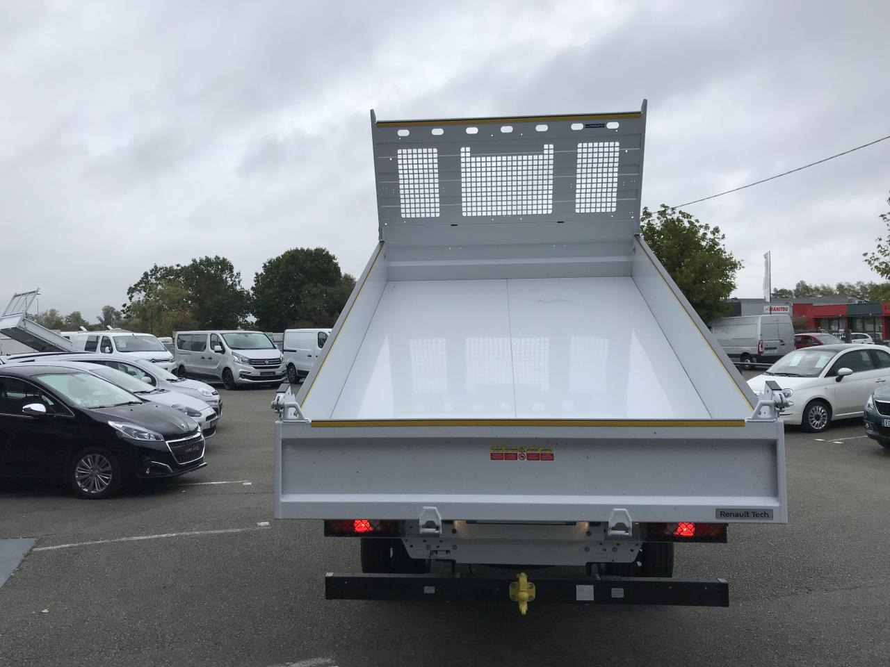 RENAULT Master Confort R3500RJ L3 2.3 dCi - 165 III CHASSIS CABINE Châssis Cabine L3 Propulsion PHASE - Other machinery: picture 4 RENAULT Master Confort R3500RJ L3 2.3 dCi - 165 III CHASSIS CABINE Châssis Cabine L3 Propulsion PHASE - Other machinery: picture 4