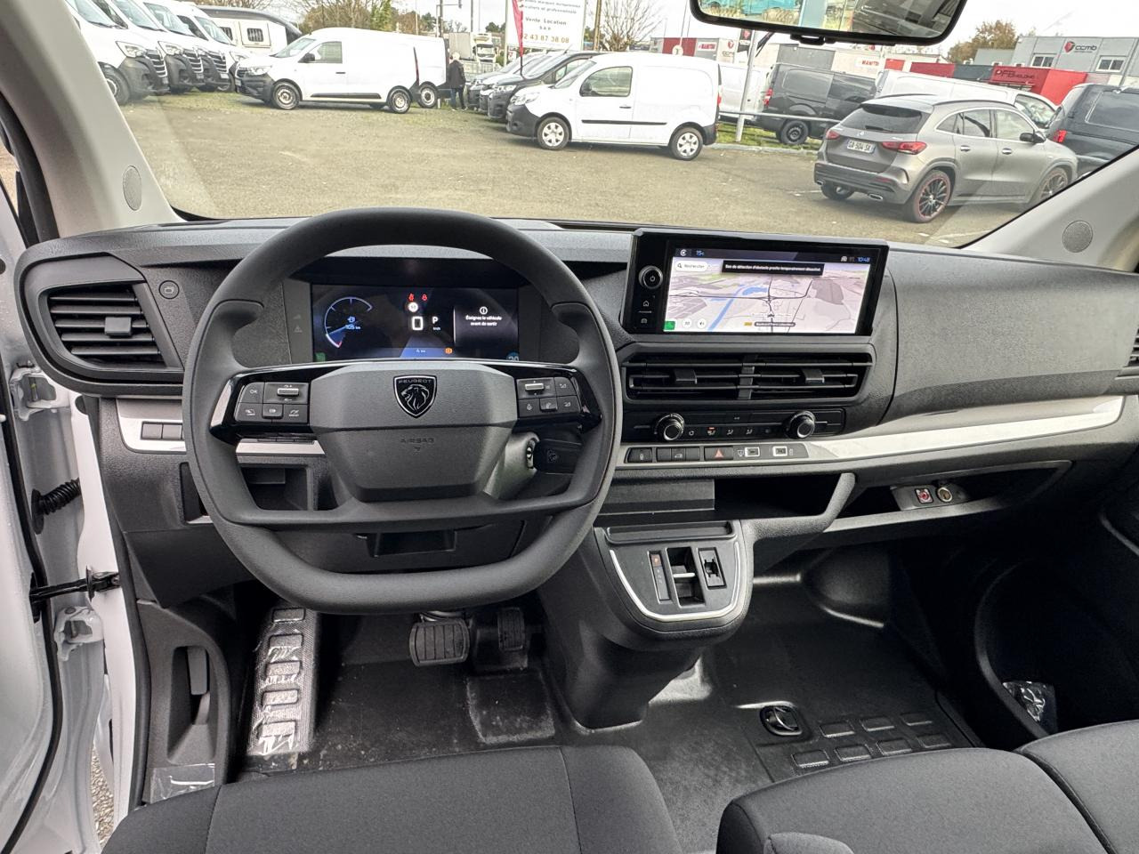 PEUGEOT Expert M 2.0 BlueHDi - 180 S&S - BV EAT8 III FOURGON Fourgon PHASE 2 - Panel van: picture 5 PEUGEOT Expert M 2.0 BlueHDi - 180 S&S - BV EAT8 III FOURGON Fourgon PHASE 2 - Panel van: picture 5