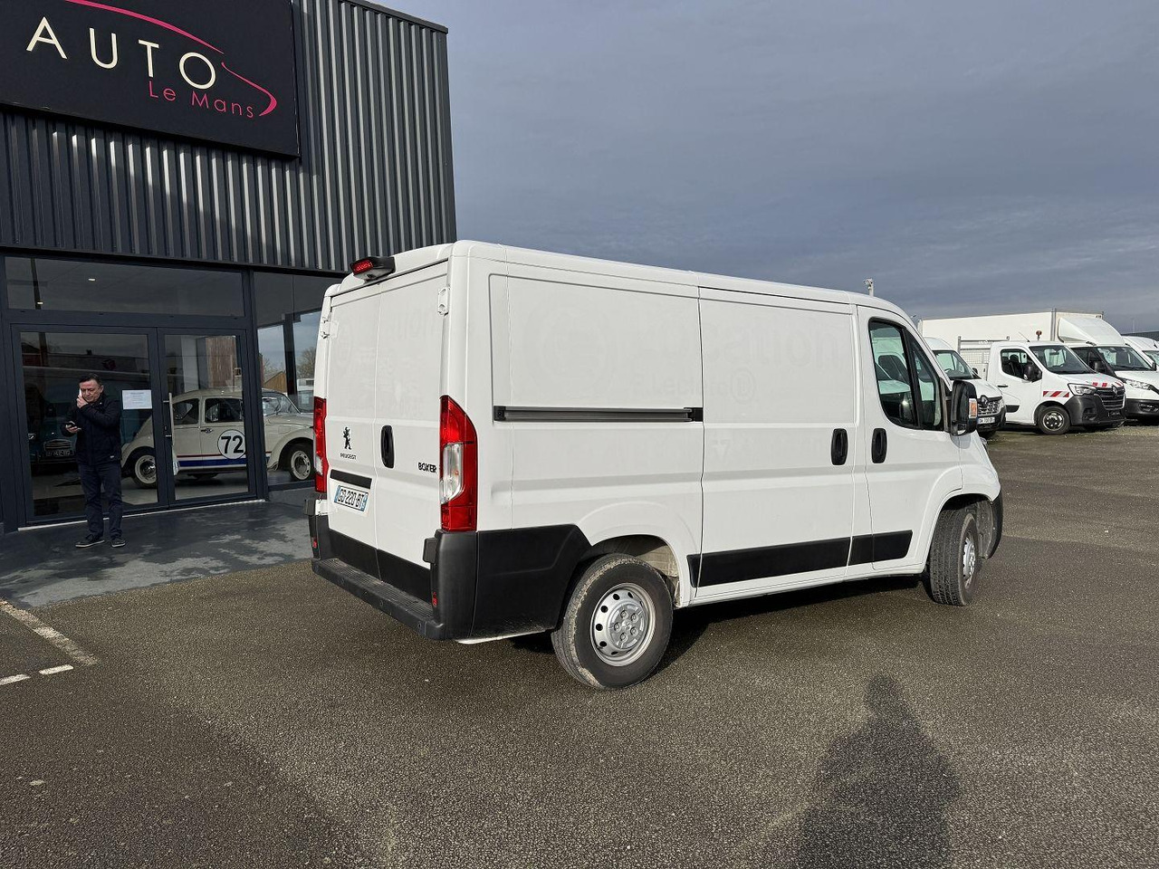 Peugeot Boxer 330 L1H1 2.2 BLUEHDI S&S 140CH ASPHALT - Small van: picture 5 Peugeot Boxer 330 L1H1 2.2 BLUEHDI S&S 140CH ASPHALT - Small van: picture 5