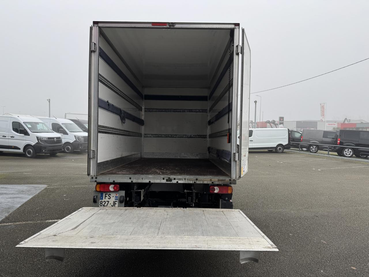 RENAULT Master Confort R3500 L2 2.3 dCi - 130 III CHASSIS CABINE Châssis Cabine L2 Propulsion PHASE 3 - Box van: picture 3 RENAULT Master Confort R3500 L2 2.3 dCi - 130 III CHASSIS CABINE Châssis Cabine L2 Propulsion PHASE 3 - Box van: picture 3