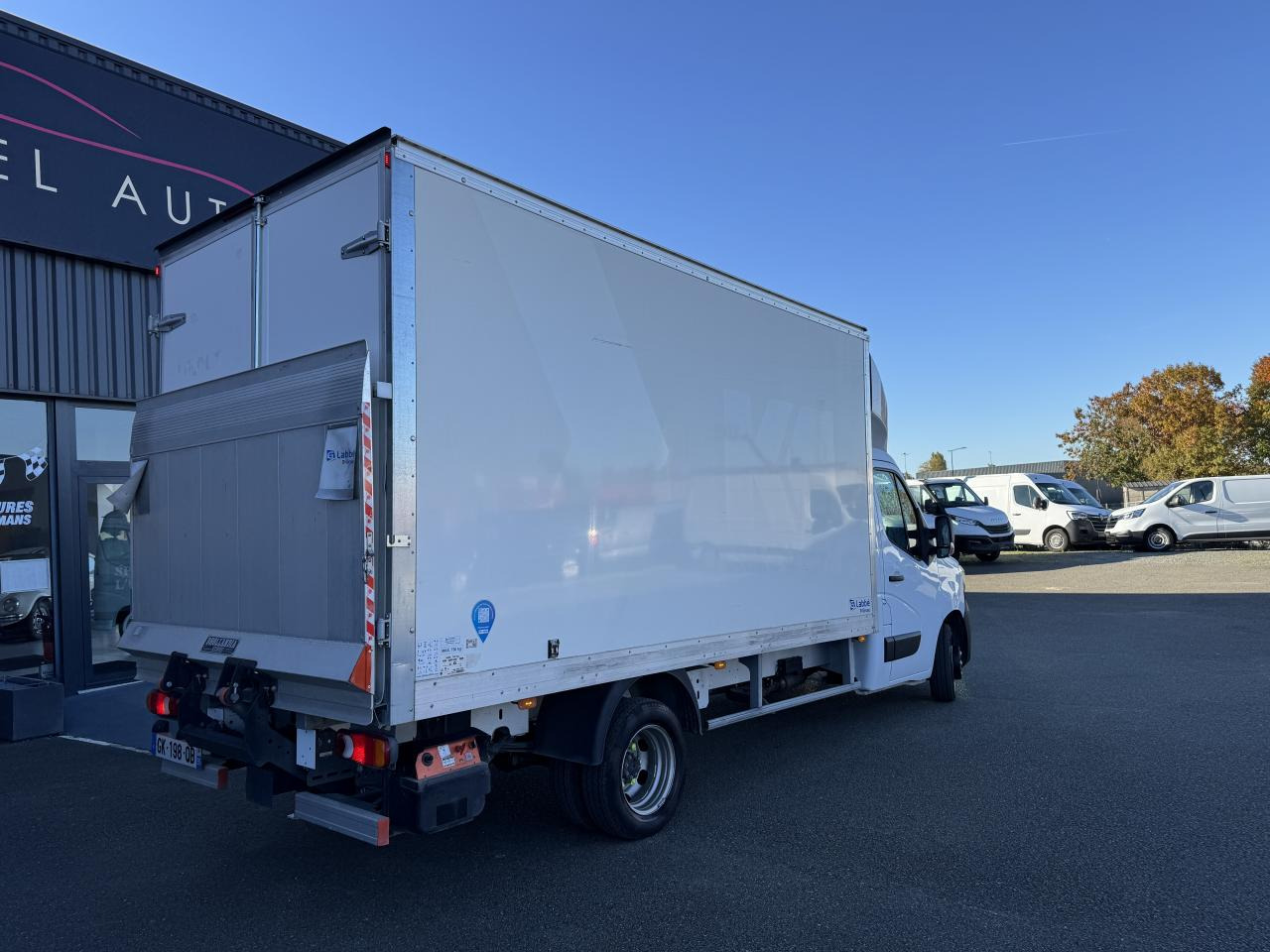 RENAULT Master Confort R3500 L2 2.3 dCi - 130 III CHASSIS CABINE Châssis Cabine L2 Propulsion PHASE 3 - Box van: picture 5 RENAULT Master Confort R3500 L2 2.3 dCi - 130 III CHASSIS CABINE Châssis Cabine L2 Propulsion PHASE 3 - Box van: picture 5