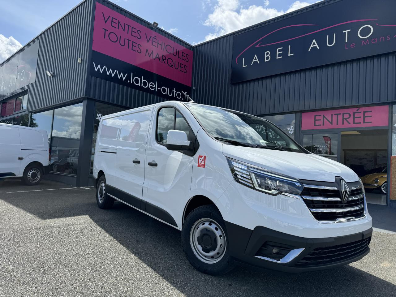 RENAULT Trafic L2H1 3000 Kg 2.0 Blue dCi - 170 2024 III FOURGON Fourgon Advance L2H1 PHASE 3 - Panel van: picture 1 RENAULT Trafic L2H1 3000 Kg 2.0 Blue dCi - 170 2024 III FOURGON Fourgon Advance L2H1 PHASE 3 - Panel van: picture 1
