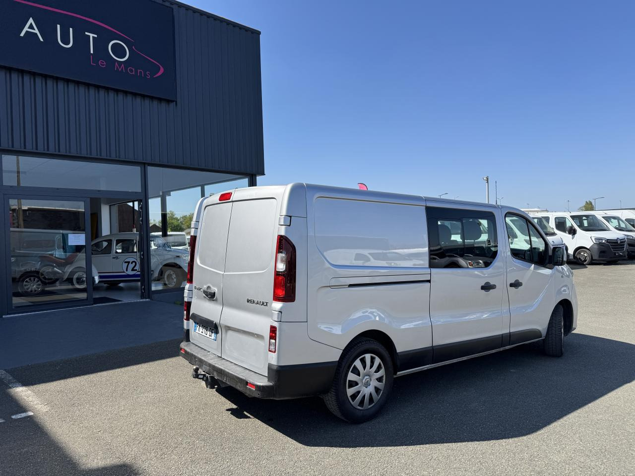 RENAULT trafic L2H1 2.0 DCI 145CH CABINE APPROFONDIE 6 PLACES CONFORT EDC - Panel van: picture 3 RENAULT trafic L2H1 2.0 DCI 145CH CABINE APPROFONDIE 6 PLACES CONFORT EDC - Panel van: picture 3