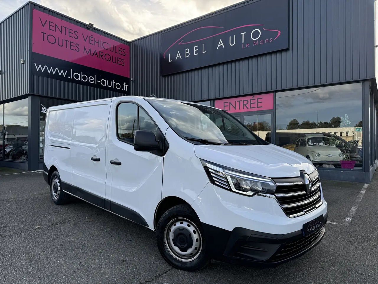 Renault Trafic L2H1 3T 2.0 BLUE DCI 130CH GRAND CONFORT - Panel van: picture 1 Renault Trafic L2H1 3T 2.0 BLUE DCI 130CH GRAND CONFORT - Panel van: picture 1