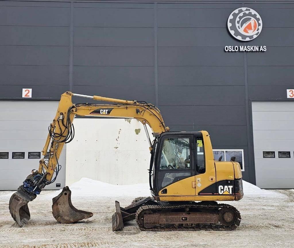 CAT 307 C - Mini excavator: picture 2 CAT 307 C - Mini excavator: picture 2