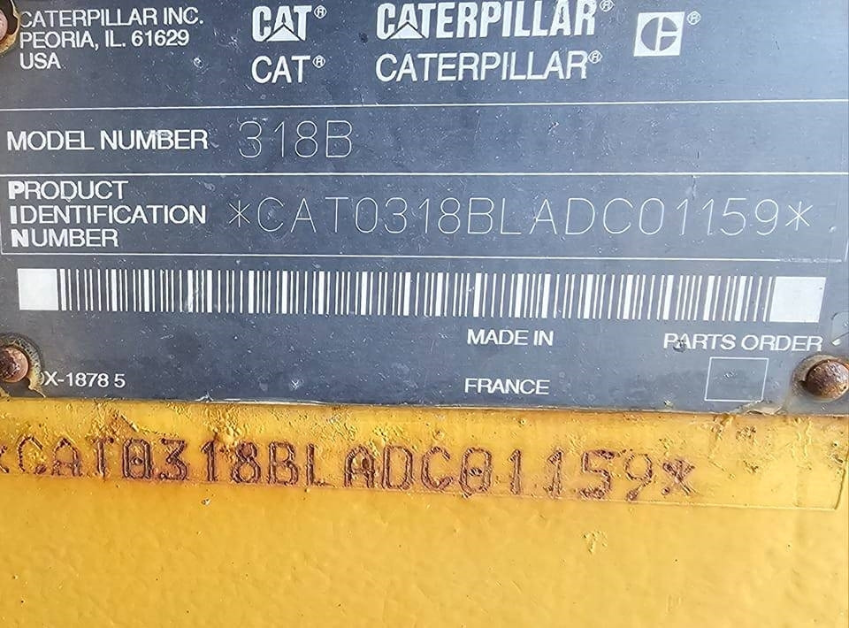 Crawler excavator CAT 318 B L: picture 39