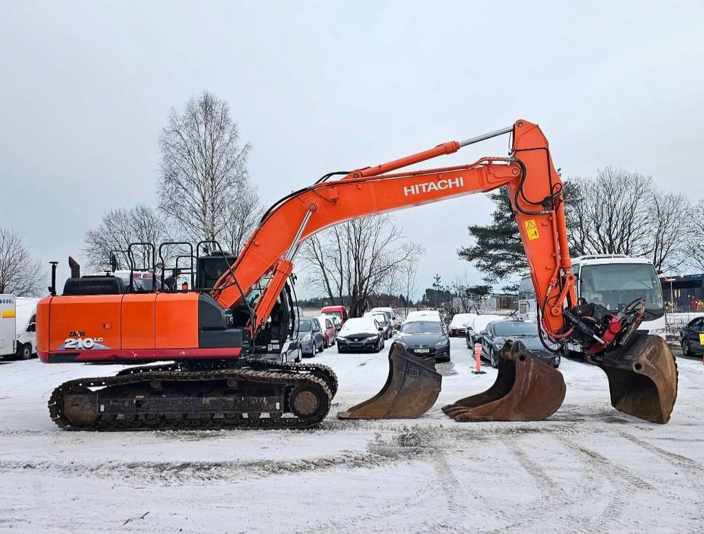 Crawler excavator Hitachi ZX 210 LC-6: picture 6