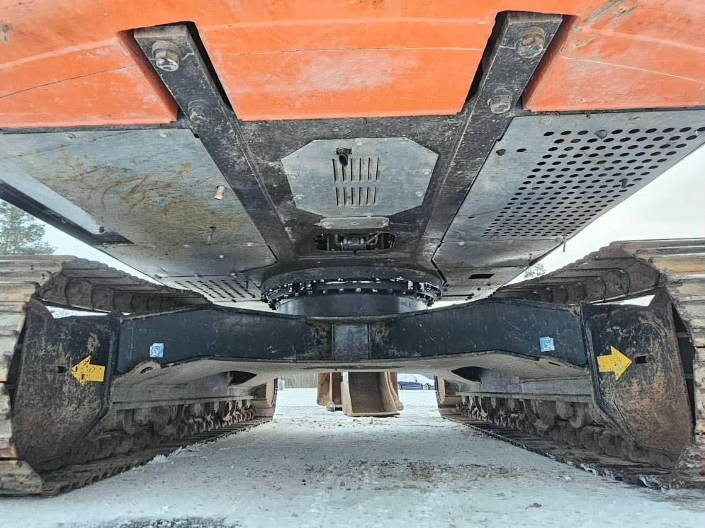 Crawler excavator Hitachi ZX 210 LC-6: picture 22