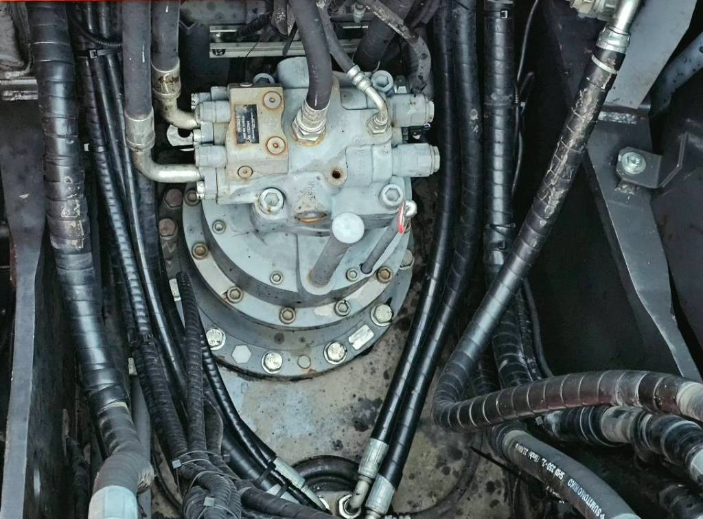 Crawler excavator Hitachi ZX 210 LC-6: picture 31