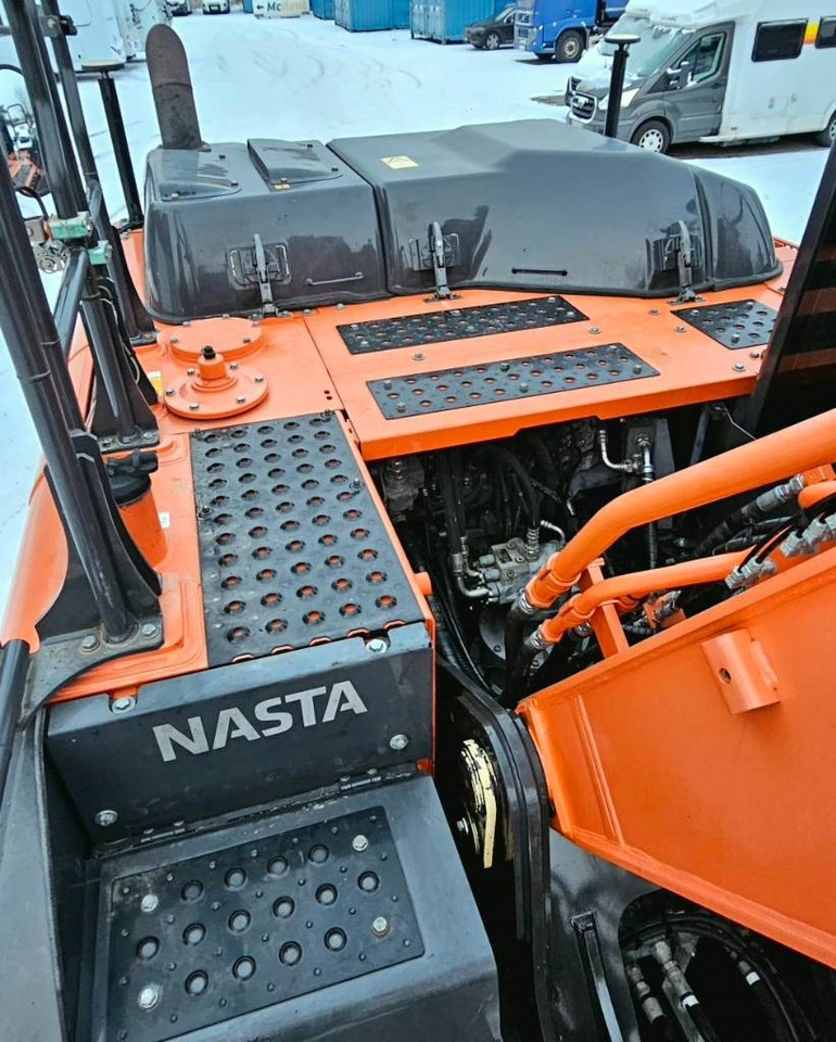 Crawler excavator Hitachi ZX 210 LC-6: picture 26