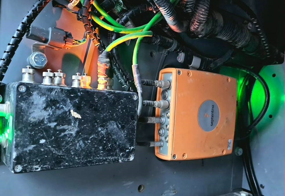 Crawler excavator Hitachi ZX 210 LC-6: picture 50