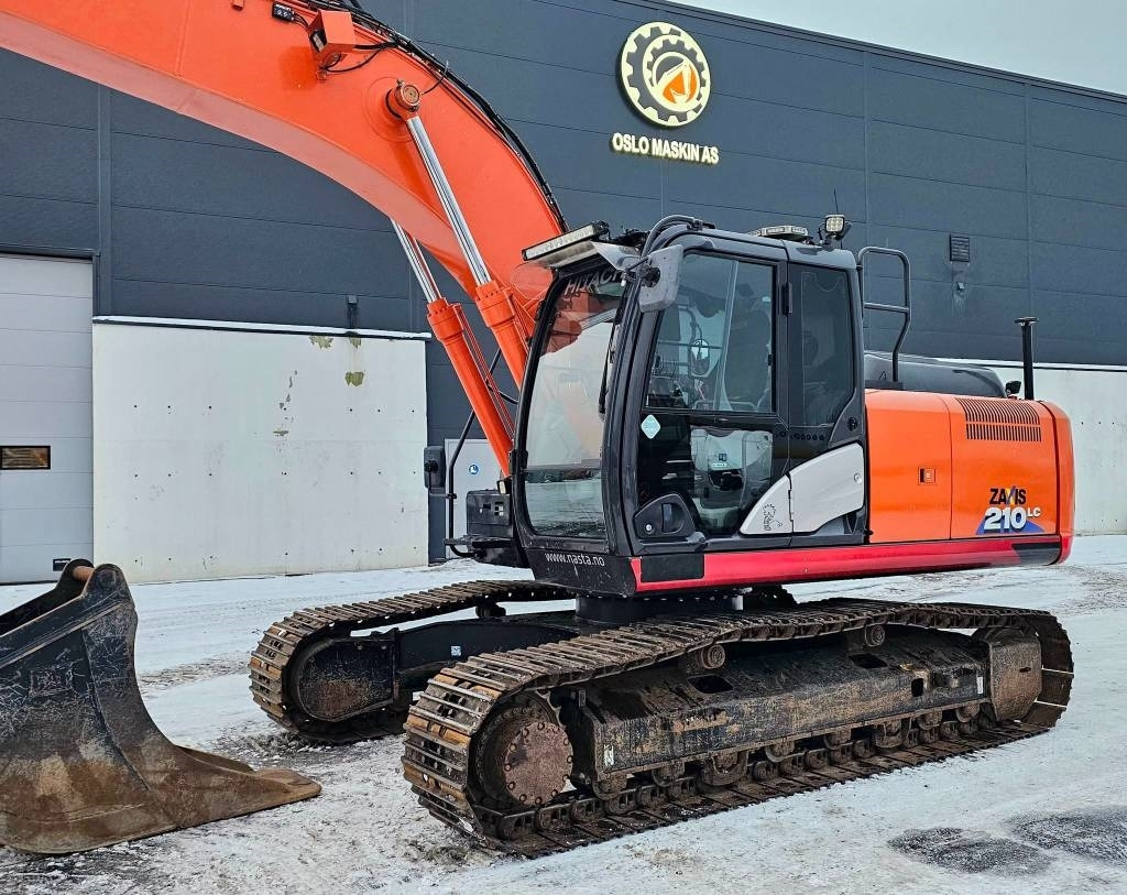 Crawler excavator Hitachi ZX 210 LC-6: picture 10