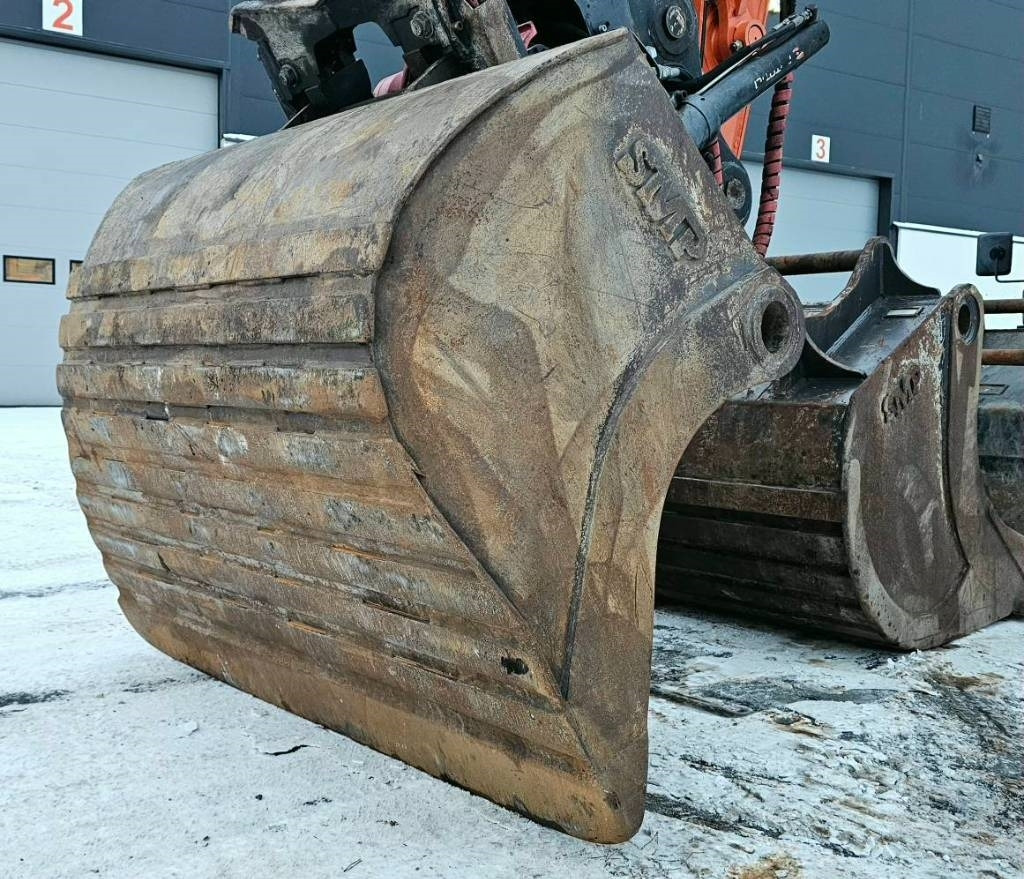 Crawler excavator Hitachi ZX 210 LC-6: picture 39