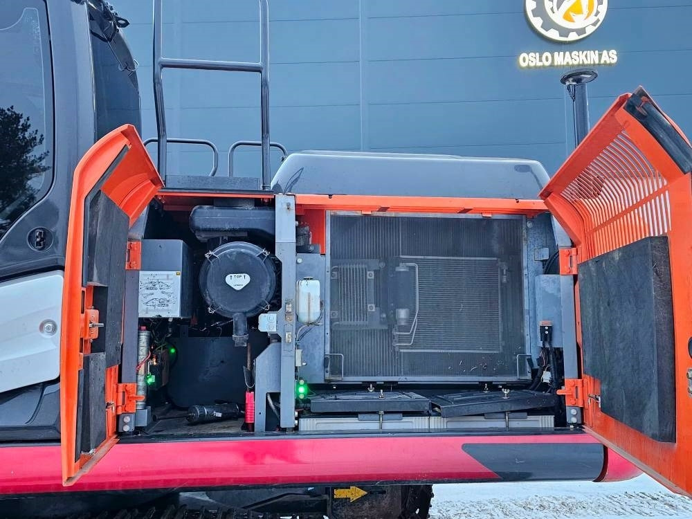 Crawler excavator Hitachi ZX 210 LC-6: picture 49