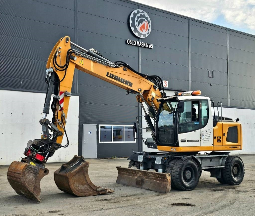 Liebherr A 916 - Wheel excavator: picture 1 Liebherr A 916 - Wheel excavator: picture 1
