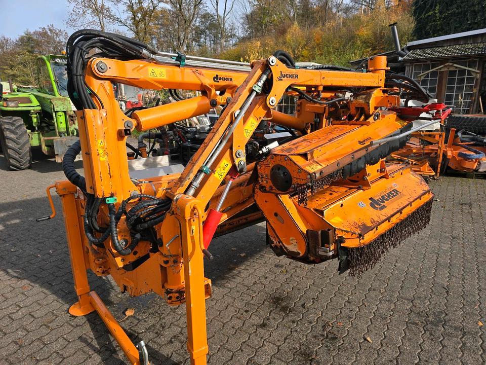 Dücker DUA 800 RSM 13 Böschungsmäher Böschungsmulcher Mähausleger Bankettmäher für Unimog 405/10 405/12 700 600 Mulag Una MHU FME - Boom mower: picture 5 Dücker DUA 800 RSM 13 Böschungsmäher Böschungsmulcher Mähausleger Bankettmäher für Unimog 405/10 405/12 700 600 Mulag Una MHU FME - Boom mower: picture 5