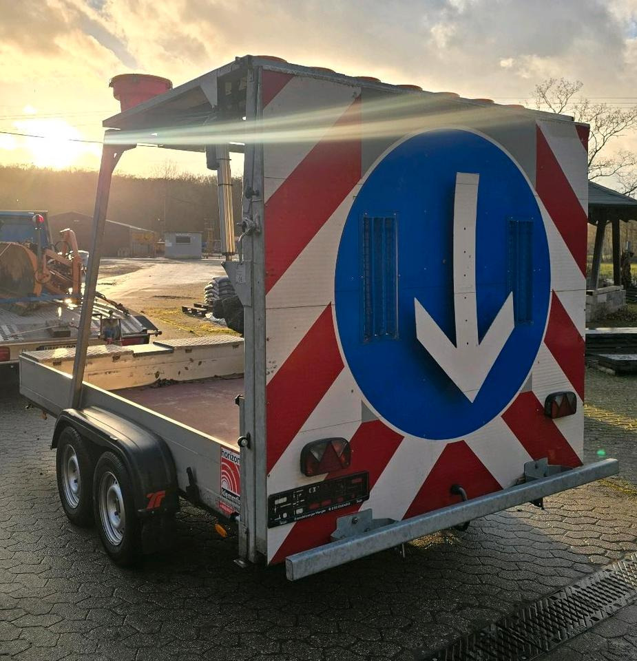 Horizont Trebbiner FA1 LRF 25.35 LED Absperrtafel Tandem Verkehrsleittafel FAT Verkehrssicherungsanhänger Nissen - Construction equipment, Trailer: picture 2 Horizont Trebbiner FA1 LRF 25.35 LED Absperrtafel Tandem Verkehrsleittafel FAT Verkehrssicherungsanhänger Nissen - Construction equipment, Trailer: picture 2