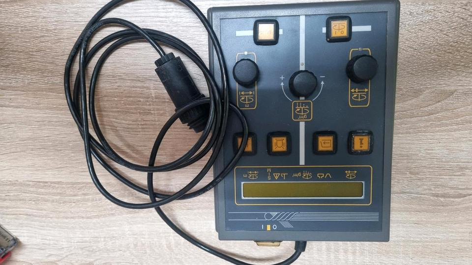 Neue NU410K Schmidt Aebi Salzstreuer Steuerung für Stratos Mitos Niros Salzsilo - Electrical system for Utility/ Special vehicle: picture 1 Neue NU410K Schmidt Aebi Salzstreuer Steuerung für Stratos Mitos Niros Salzsilo - Electrical system for Utility/ Special vehicle: picture 1