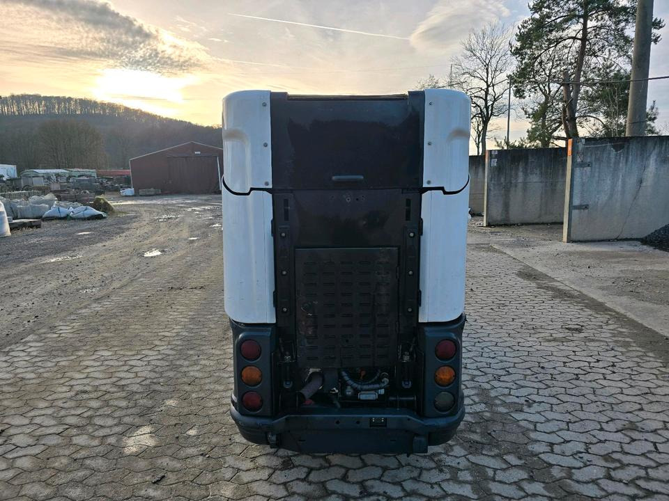 Nilfisk City Ranger 3500 Kehrmaschine Straßenkehrmaschine mit Schmidt Bediendisplay Hako Kehreinheit - Road sweeper: picture 4 Nilfisk City Ranger 3500 Kehrmaschine Straßenkehrmaschine mit Schmidt Bediendisplay Hako Kehreinheit - Road sweeper: picture 4