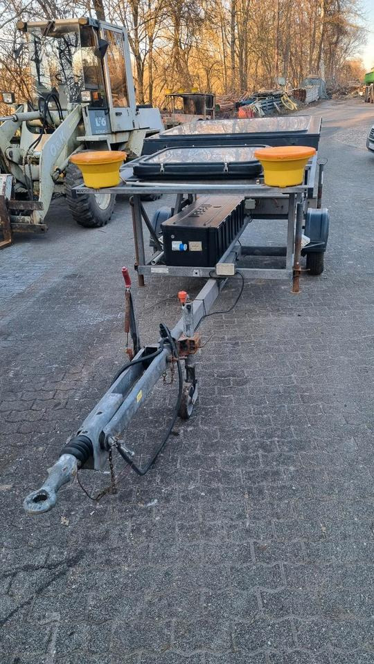 Nissen VLT LED Verkehrsleittafel Verkehrsleitanhänger Verkehrssicherungsanhänger Leitanhänger Leittafel Baustellenabsicherung RSA21 - Construction equipment, Trailer: picture 5 Nissen VLT LED Verkehrsleittafel Verkehrsleitanhänger Verkehrssicherungsanhänger Leitanhänger Leittafel Baustellenabsicherung RSA21 - Construction equipment, Trailer: picture 5