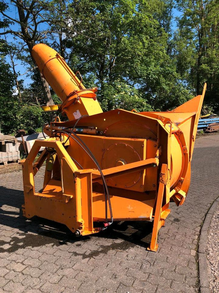 Schneeschleuder Beilhack HS 135 S Schneefräse Anbau- Schneeschleuder für Unimog 405 U300 U 400 500 405 423 430 530 318 527 427 327 - Snow blower: picture 2 Schneeschleuder Beilhack HS 135 S Schneefräse Anbau- Schneeschleuder für Unimog 405 U300 U 400 500 405 423 430 530 318 527 427 327 - Snow blower: picture 2