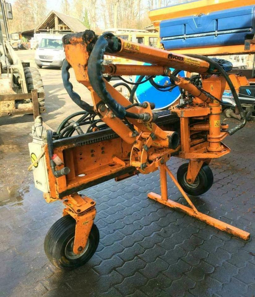 Suche Dücker Mulag Mähausleger Böschungsmulcher Schmidt Unimog - Boom mower: picture 3 Suche Dücker Mulag Mähausleger Böschungsmulcher Schmidt Unimog - Boom mower: picture 3