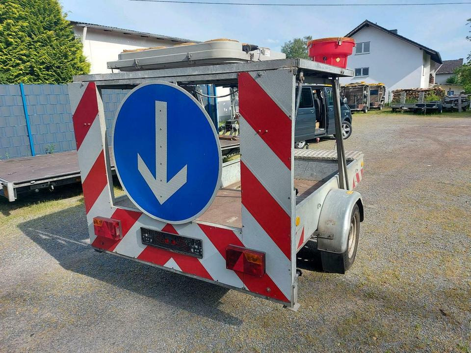 Trebbiner Absperrtafel Sperrwand Vz616 Nissen Horizont vz615 - Trailer: picture 4 Trebbiner Absperrtafel Sperrwand Vz616 Nissen Horizont vz615 - Trailer: picture 4