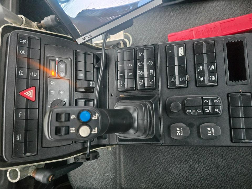 Snow removal vehicle Unimog U 430 EAS Easy-Drive Variopilot U527 535 430 427 423 Mercedes-Benz 405 UGE UGN Hydrostat: picture 11