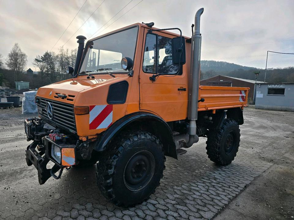 Unimog U1400 bj. 1990 424 427/10 Mercedes-Benz 1400 1600 1200 1000 - Tipper, Utility/ Special vehicle: picture 1 Unimog U1400 bj. 1990 424 427/10 Mercedes-Benz 1400 1600 1200 1000 - Tipper, Utility/ Special vehicle: picture 1