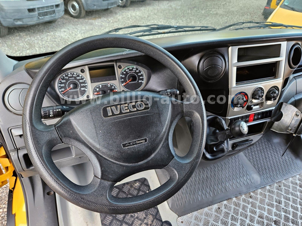 Car Iveco Daily 1.Hd EU4 Luftfed. Integralkoffer Automatik: picture 10 Car Iveco Daily 1.Hd EU4 Luftfed. Integralkoffer Automatik: picture 10