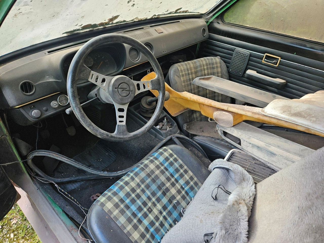 Car Opel Kadett C  Rallye 2.0E Coupe Nr.13 Scheunenfund: picture 9