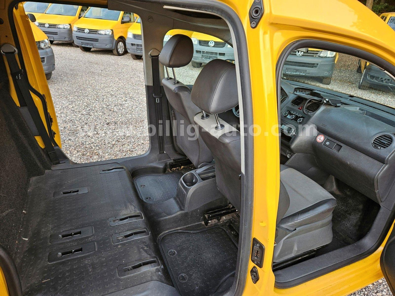 Volkswagen Caddy 2.0TDI KLIMA Stdhzg. AHK Bluetooth LÜFTER - Small van: picture 5 Volkswagen Caddy 2.0TDI KLIMA Stdhzg. AHK Bluetooth LÜFTER - Small van: picture 5