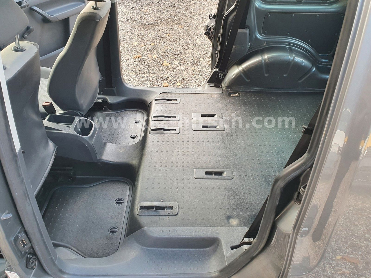 Car Volkswagen Caddy 2.0TDI Temp Sithz NAVI Bluet. 2xSchiebetür: picture 11