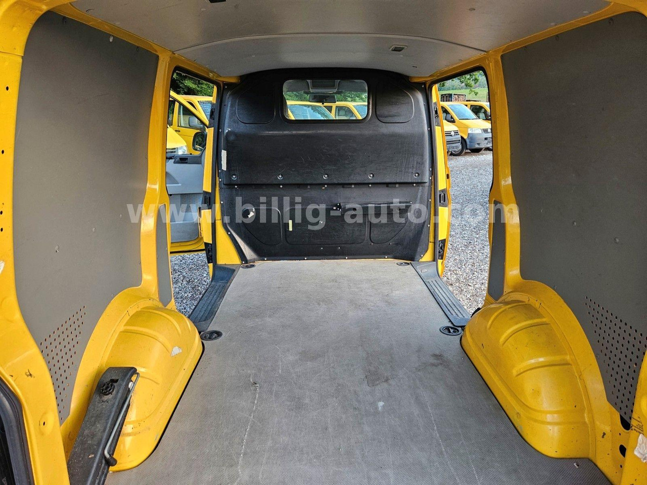 Volkswagen T5 Transporter 2.0TDI *2xSchiebetüre*Scheckheft - Small van: picture 3 Volkswagen T5 Transporter 2.0TDI *2xSchiebetüre*Scheckheft - Small van: picture 3