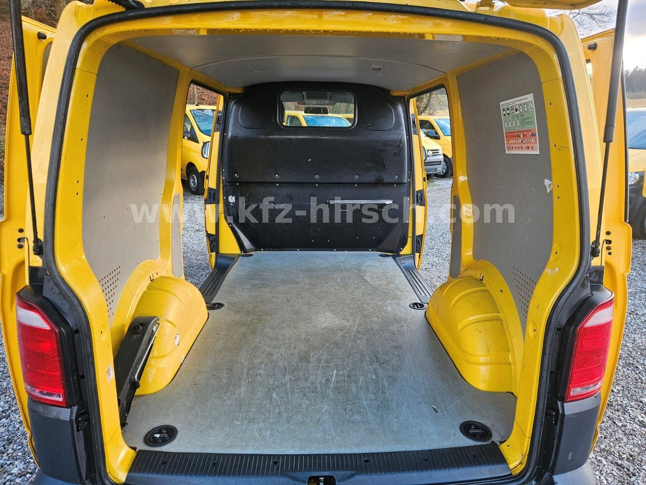 Volkswagen T6 Transporter 2.0TDI 2xSchiebetüre Werkstattgf. - Passenger van: picture 5 Volkswagen T6 Transporter 2.0TDI 2xSchiebetüre Werkstattgf. - Passenger van: picture 5