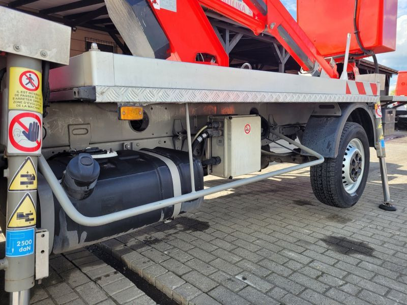 Truck mounted aerial platform Iveco Daily 35S12 podnośnik koszowy 16 m GSR E169TR bucket truck boom lift: picture 10 Truck mounted aerial platform Iveco Daily 35S12 podnośnik koszowy 16 m GSR E169TR bucket truck boom lift: picture 10