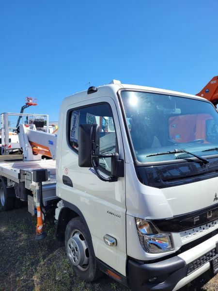 MITSUBISHI Canter Fuso 3C13 podnośnik koszowy 20 m Multitel MXE200 boom lift bucket truck - Truck mounted aerial platform: picture 4 MITSUBISHI Canter Fuso 3C13 podnośnik koszowy 20 m Multitel MXE200 boom lift bucket truck - Truck mounted aerial platform: picture 4