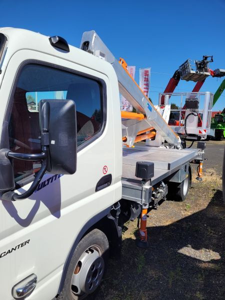 MITSUBISHI Canter Fuso 3C13 podnośnik koszowy 20 m Multitel MXE200 boom lift bucket truck - Truck mounted aerial platform: picture 3 MITSUBISHI Canter Fuso 3C13 podnośnik koszowy 20 m Multitel MXE200 boom lift bucket truck - Truck mounted aerial platform: picture 3