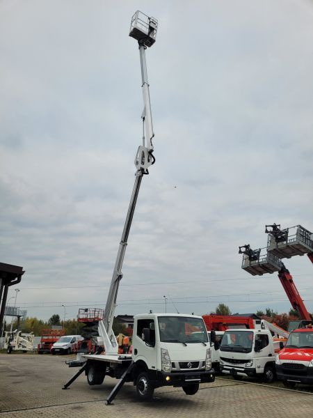 Truck mounted aerial platform Nissan Cabstar NT400 podnośnik koszowy 20 m Multitel HX195 bucket truck boom lift: picture 13 Truck mounted aerial platform Nissan Cabstar NT400 podnośnik koszowy 20 m Multitel HX195 bucket truck boom lift: picture 13