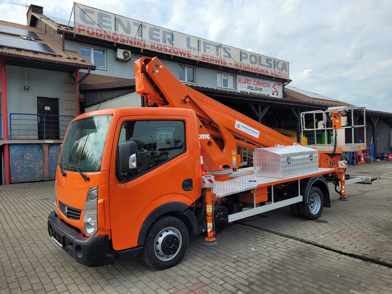 Renault Maxity podnośnik koszowy 25 m CMC PLA250 bucket truck boom lift - Truck mounted aerial platform: picture 1 Renault Maxity podnośnik koszowy 25 m CMC PLA250 bucket truck boom lift - Truck mounted aerial platform: picture 1