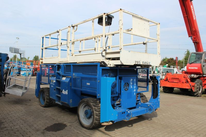 Podnośnik nożycowy 4x4 spalinowy 15 m Genie GS4390 - Scissor lift: picture 3 Podnośnik nożycowy 4x4 spalinowy 15 m Genie GS4390 - Scissor lift: picture 3