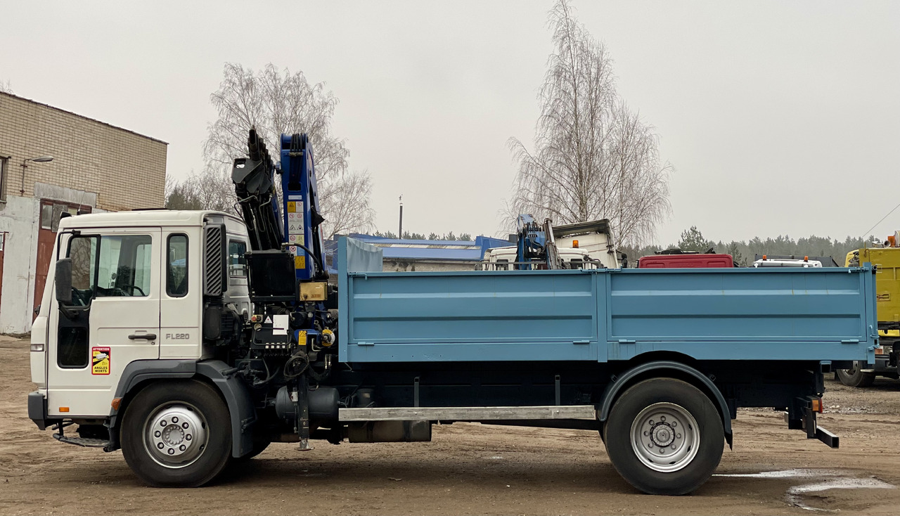VOLVO FL - Crane truck: picture 5 VOLVO FL - Crane truck: picture 5