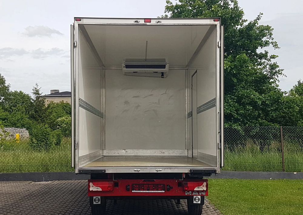 MAN TGE 3.180 8 EP CHŁODNIA AGREGAT 4,20x2,10x2,20 IZOTERMA FUNKCJA GRZANIA KLIMA DMC 3500 KG - Refrigerated van: picture 5 MAN TGE 3.180 8 EP CHŁODNIA AGREGAT 4,20x2,10x2,20 IZOTERMA FUNKCJA GRZANIA KLIMA DMC 3500 KG - Refrigerated van: picture 5