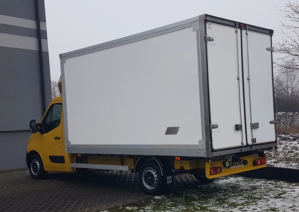 Renault MASTER KONTENER 8EP 4,21x2,23x2,22 KLIMA KRAJOWY MANUAL 6-BIEGÓW - Box van: picture 3 Renault MASTER KONTENER 8EP 4,21x2,23x2,22 KLIMA KRAJOWY MANUAL 6-BIEGÓW - Box van: picture 3