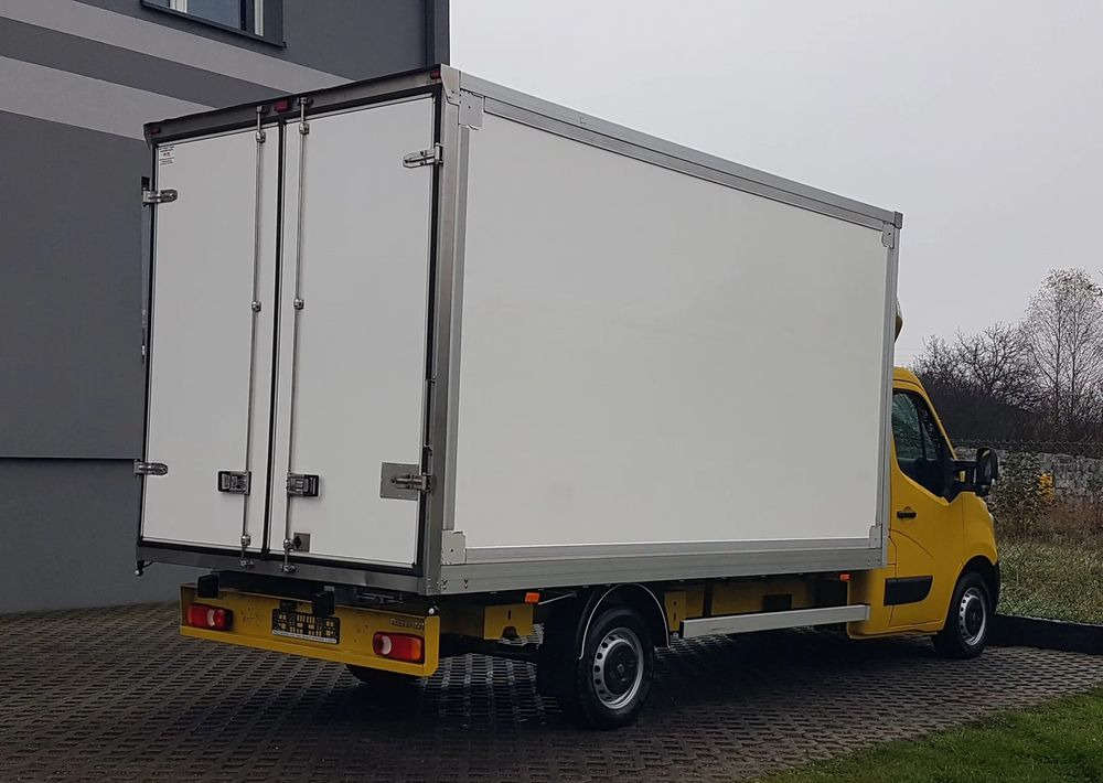 Renault MASTER KONTENER 8EP 4,21x2,23x2,22 KLIMA MANUAL KRAJOWY 6-BIEGÓW - Box van: picture 4 Renault MASTER KONTENER 8EP 4,21x2,23x2,22 KLIMA MANUAL KRAJOWY 6-BIEGÓW - Box van: picture 4