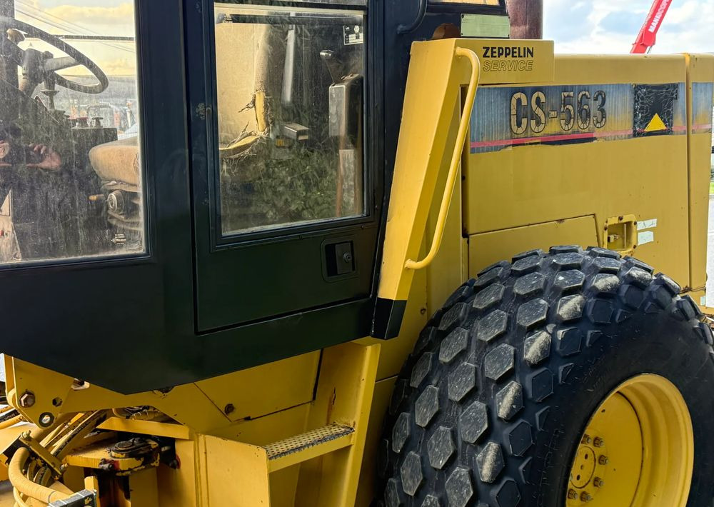 Leasing of  Caterpillar * Walec Drogowy CAT CS-563 * Caterpillar * Walec Drogowy CAT CS-563 *: picture 15
