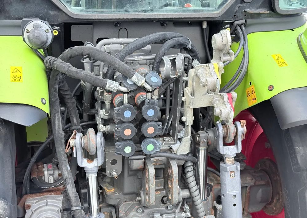 Farm tractor Claas * Ciągnik Traktor CLAAS 240 F NEXOS * 4x4 * Sadowniczy * Tur MX F304 * TUZ * Wałek WOM: picture 12