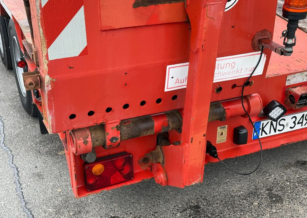 Low loader semi-trailer Goldhofer Naczepa Niskopodłogowa Goldhofer * 4 Osie * Bardzo Dobry Stan *Niskopodwozie: picture 18 Low loader semi-trailer Goldhofer Naczepa Niskopodłogowa Goldhofer * 4 Osie * Bardzo Dobry Stan *Niskopodwozie: picture 18